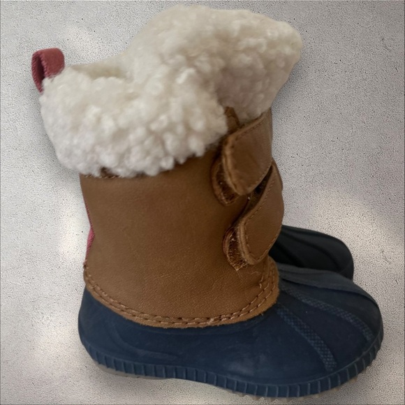 GAP Toddler Sherpa-Lined Duck Boots (SH99) - Picture 5 of 10